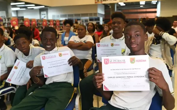 Estudiantes afrodescendientes de Pereira fueron reconocidos por su talento en deporte