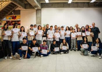 Alcaldía de Pereira exalta el talento artístico de 28 estudiantes