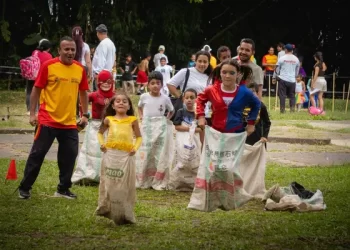 Pereira celebró el Día del Disfraz, con la participación de más de 2.000 niños y niñas
