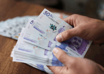 El aumento del salario mínimo de 2026 en dos dígitos sería “gravísimo” para empresarios y trabajadores: “Lo comido por lo servido”