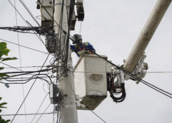 Deudas del Gobierno Petro con las empresas tienen a Colombia a punto de un apagón: “Llevan once meses sin recibir pago de subsidios”