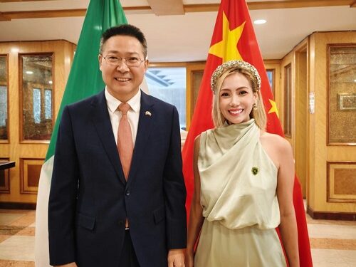 Jazmín Chi: la mujer que construye puentes entre el éxito y el corazón humano