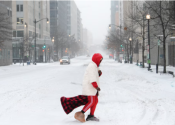 EN VIVO |Ola de frío en Estados Unidos: se estrelló un avión con ocho personas a bordo que intentaba despegar en Maine