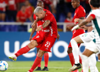 Rodrigo Holgado, suspendido por la Fifa por supuestamente falsificar documentos, podrá jugar con el América