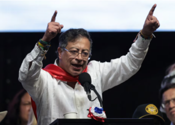 Petro respondió a Trump y afirmó que volvería a la guerrilla para defender a Colombia: “Por la Patria tomaré de nuevo las armas”