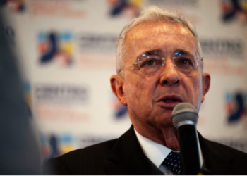 Álvaro Uribe reaccionó a posible paro nacional si anulan el decreto del salario mínimo: “Podría ser al revés”