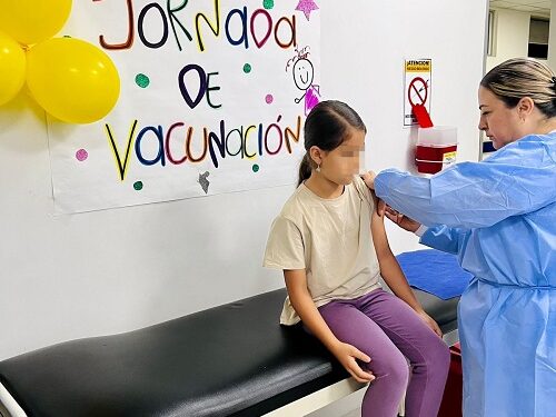 DE REGRESO A CLASE CON LAS VACUNAS AL DÍA