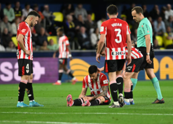 “Minuto médico obligatorio”: en qué consiste la nueva regla que estudia la FIFA para agilizar el juego