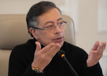 Gobierno Petro habría metido “mico” en el decreto de emergencia económica: podría contratar “sin límites” en la campaña electoral