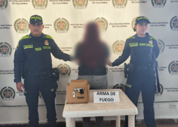 Funcionaria del Inpec fue capturada con un arma en evento de Álvaro Uribe y Paloma Valencia: así lo narró la candidata presidencial