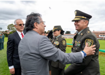 Oficiales retirados defendieron al general Edwin Urrego, destituido por Petro por supuesto complot: “Un oficial íntegro, profesional y ejemplar”