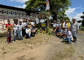ENCUENTRO INTERCULTURAL Y VISITA TERRITORIAL EN EL MARCO DE LA MISIÓN FRANCESA DEL CACAO
