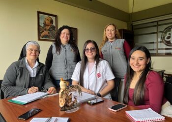 ALCALDÍA DE PEREIRA FORTALECE ALIANZAS PARA IMPULSAR LA SALUD MENTAL EN EL COLEGIO BETHLEMITAS