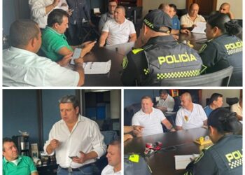 Secretaría de Gobierno se reunió con líderes de los taxistas para vincularlos a la estrategia de seguridad de Pereira