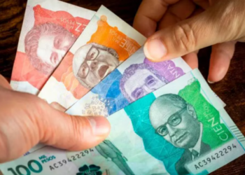 El salario mínimo más alto empieza a pasar factura y empuja la inflación en Colombia, estas son las cifras