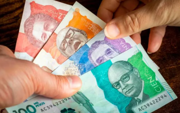 El salario mínimo más alto empieza a pasar factura y empuja la inflación en Colombia, estas son las cifras