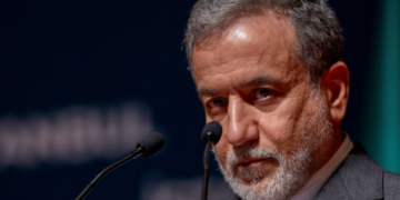 El régimen de Irán afirmó que continuará con los ataques durante “el tiempo que sea necesario” y descartó negociar con Washington