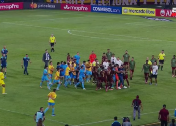 La clasificación del Deportes Tolima a la fase de grupos de la Copa Libertadores terminó con fuerte pelea: así fue la bronca