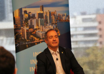 Carlos Díaz-Rosillo: “El proyecto de cable submarino a China es un peligro para Chile y toda América Latina”