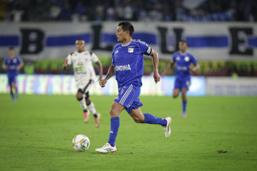 Esto fue lo que dijo David Mackalister Silva al árbitro en el partido de Boyacá Chico vs. Millonarios: le valió la tarjeta roja