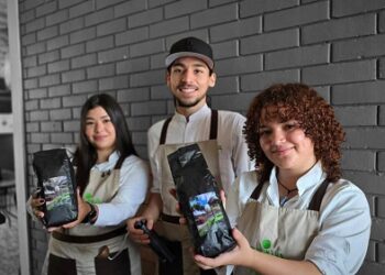 Doble titulación con el SENA amplía oportunidades de empleo y emprendimiento para jóvenes en Risaralda