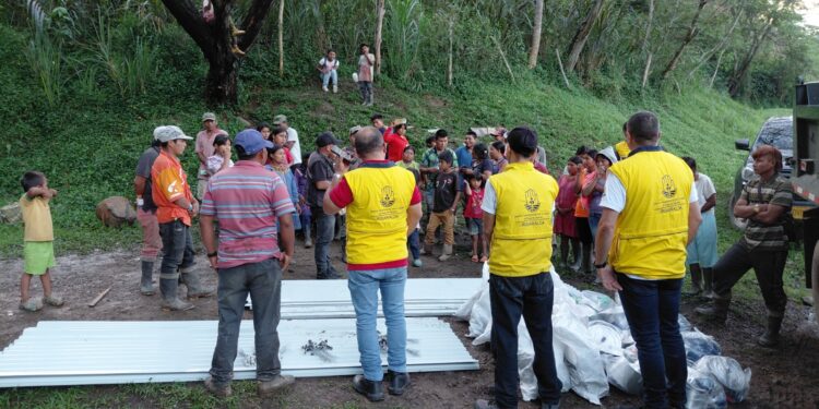 Gobernador cumple compromisos con comunidades indígenas