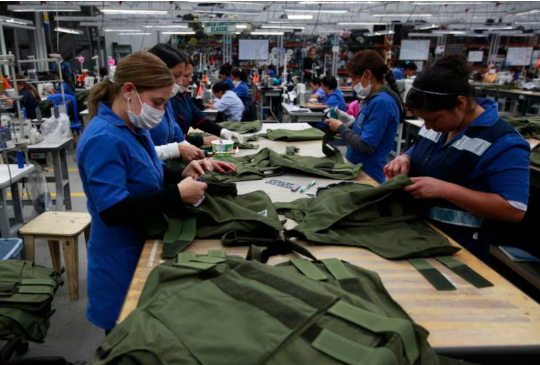 Reducción de la jornada laboral: medida del Gobierno Petro aclaró si se afectará o no el pago de los salarios a los trabajadores