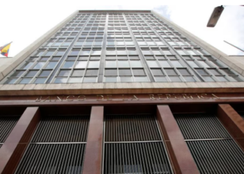 Las empresas alertaron al Gobierno y al Banco de la República por la polémica sobre la tasa de interés: “El daño puede ser grave”