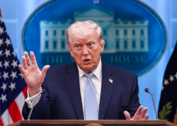 EN VIVO: Dos buques cruzaron el estrecho de Ormuz tras la reapertura acordada en el alto el fuego