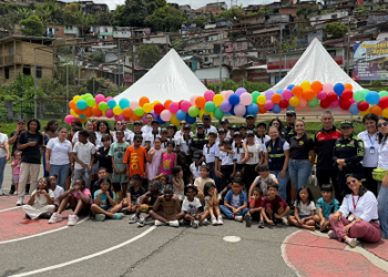 LOS NIÑOS Y NIÑAS DE LAS BRISAS CELEBRARON EL MES DE LA NIÑEZ