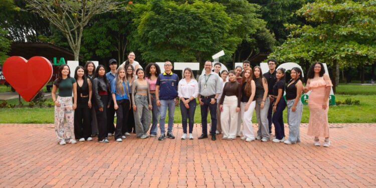 La DIGER fortalece la gestión del riesgo con innovación educativa junto a la Universidad Católica de Pereira
