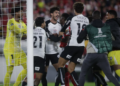 Así fue la fuerte pelea entre jugadores tras el empate de Santa Fe ante Corinthians en la Copa Libertadores