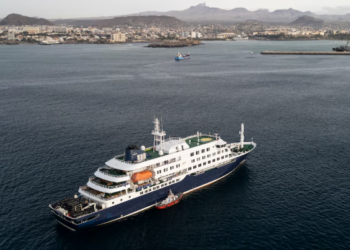 Hantavirus, última hora del crucero MV Hondius, llegada a Canarias y reacciones, en directo | Sanidad fija las cuarentenas obligatorias de los españoles