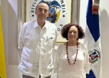 Procuraduría suspende provisionalmente a embajadora de Colombia en Haití por presunto apoyo político a Iván Cepeda