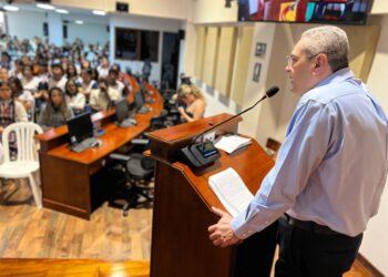 “EL VAPEO NO ES INOFENSIVO”, EL MENSAJE DE LA SECRETARÍA DE SALUD DE PEREIRA ANTE EL CONCEJO