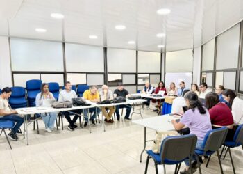 Inició mesa de negociación entre la Gobernación de Risaralda y sindicatos del sector educativo