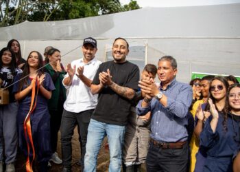 Invernadero de 700 metros cuadrados fortalece proyecto pedagógico productivo de estudiantes en Santa Rosa de Cabal