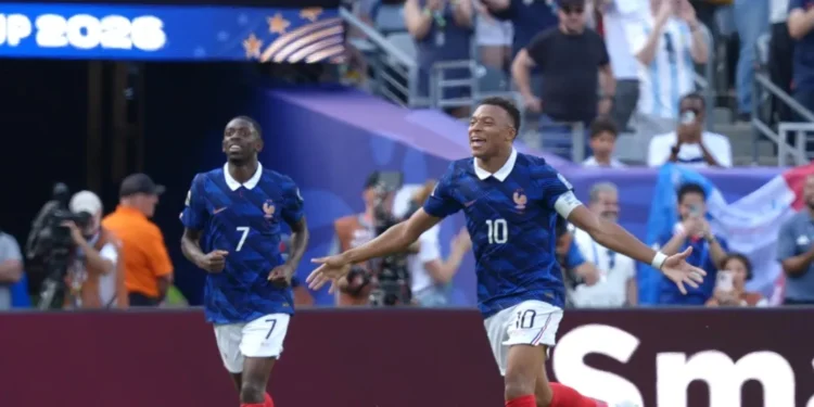 Francia arrolló a Suecia con un Kylian Mbappé inspirado: ganó por goleada, clasificó a los octavos y dejó claro que es candidato a ganar el Mundial
