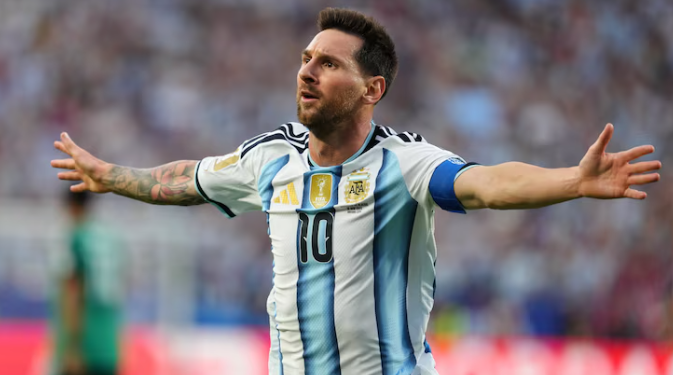 “Puede jugar hasta el próximo Mundial”: la impactante reflexión de una leyenda del fútbol argentino sobre Lionel Messi