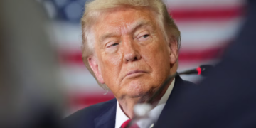 Trump advirtió que EEUU destruirá el uranio iraní con o sin acuerdo de paz