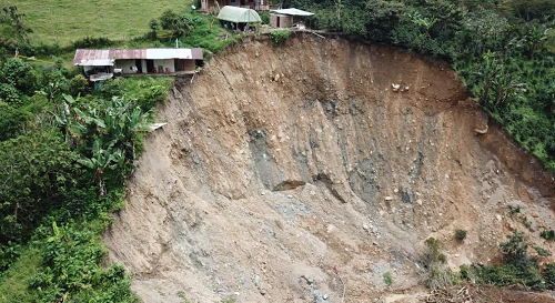 Temporada de lluvias entra en su etapa final y pone en alerta a 10 municipios de Risaralda