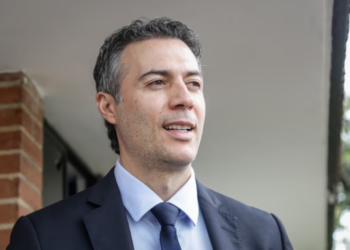 “Las EPS tendrán máximo ocho horas”: Daniel Quintero anuncia nuevas medidas obligatorias para garantizar atención médica a menores