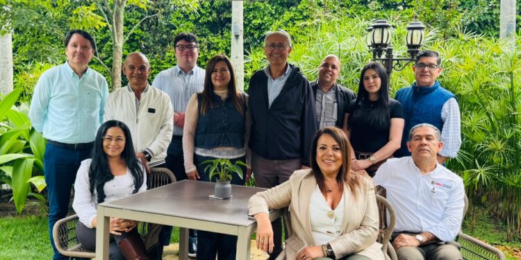 Pereira mantiene la máxima calificación financiera Triple A y F1+