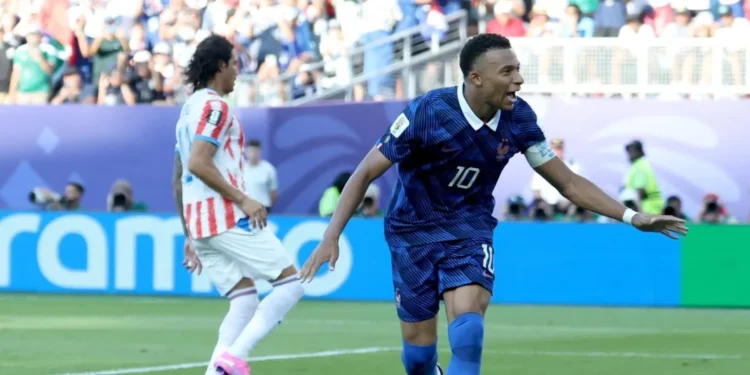 Francia pasa trabajos, pero logra superar a Paraguay y se mete en cuartos de final del Mundial 2026