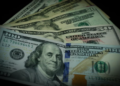 El peso colombiano le gana terreno al dólar estadounidense y llega a cifras que no se veían hace diez años: qué pasará al cierre de 2026