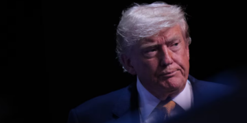 Trump no descarta una nueva ronda de negociaciones con Irán, pero exige la inmediata apertura del estrecho de Ormuz