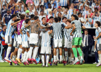 Argentina volvió a sufrir, pero venció a Suiza en el suplementario y jugará las semifinales del Mundial ante Inglaterra