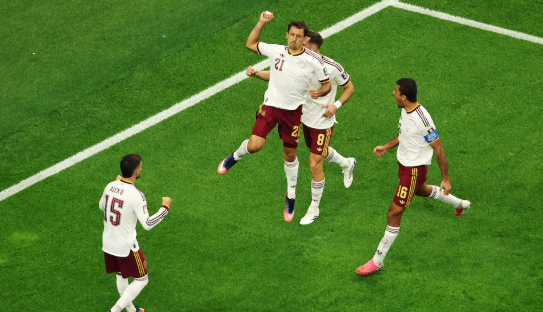 España brilla con luz propia y acaba con Francia para sellar su billete para la final del Mundial 2026