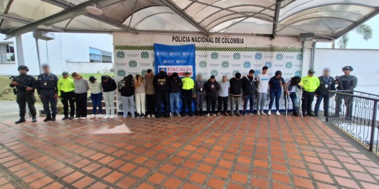 GOLPE A RED DELINCUENCIAL DEDICADA AL HURTO POR MEDIOS INFORMÁTICOS QUE SE HABRÍA APROPIADO DE MÁS DE 1.600 MILLONES DE PESOS