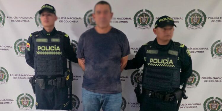 LA RÁPIDA REACCIÓN POLICIAL FRUSTRÓ LA HUIDA DE PRESUNTO AGRESOR SEXUAL EN DOSQUEBRADAS